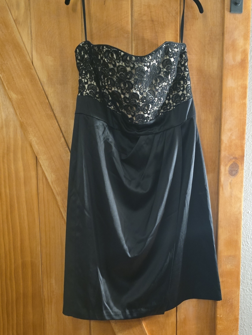 White House Black Market Scroll Dress